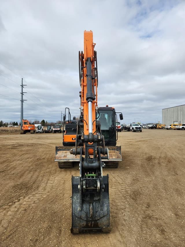 Image of Doosan DX140LC equipment image 2