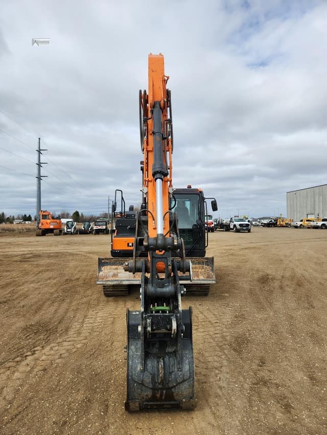 Image of Doosan DX140LC equipment image 2