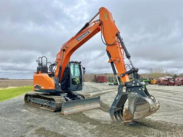 Image of Develon DX140LCR-7 equipment image 1