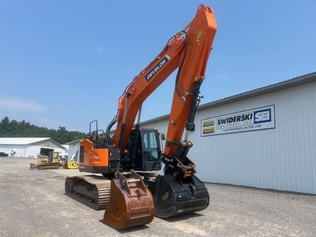 2023 Develon DX350LCR-7 Equipment Image0