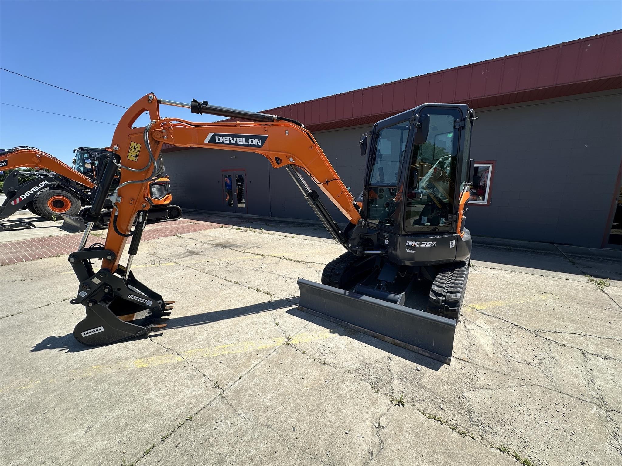 Main image Develon DX35Z-7