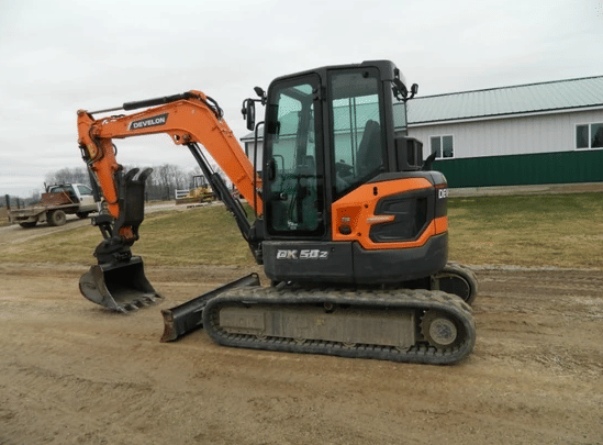 Image of Develon DX50Z-7 equipment image 2