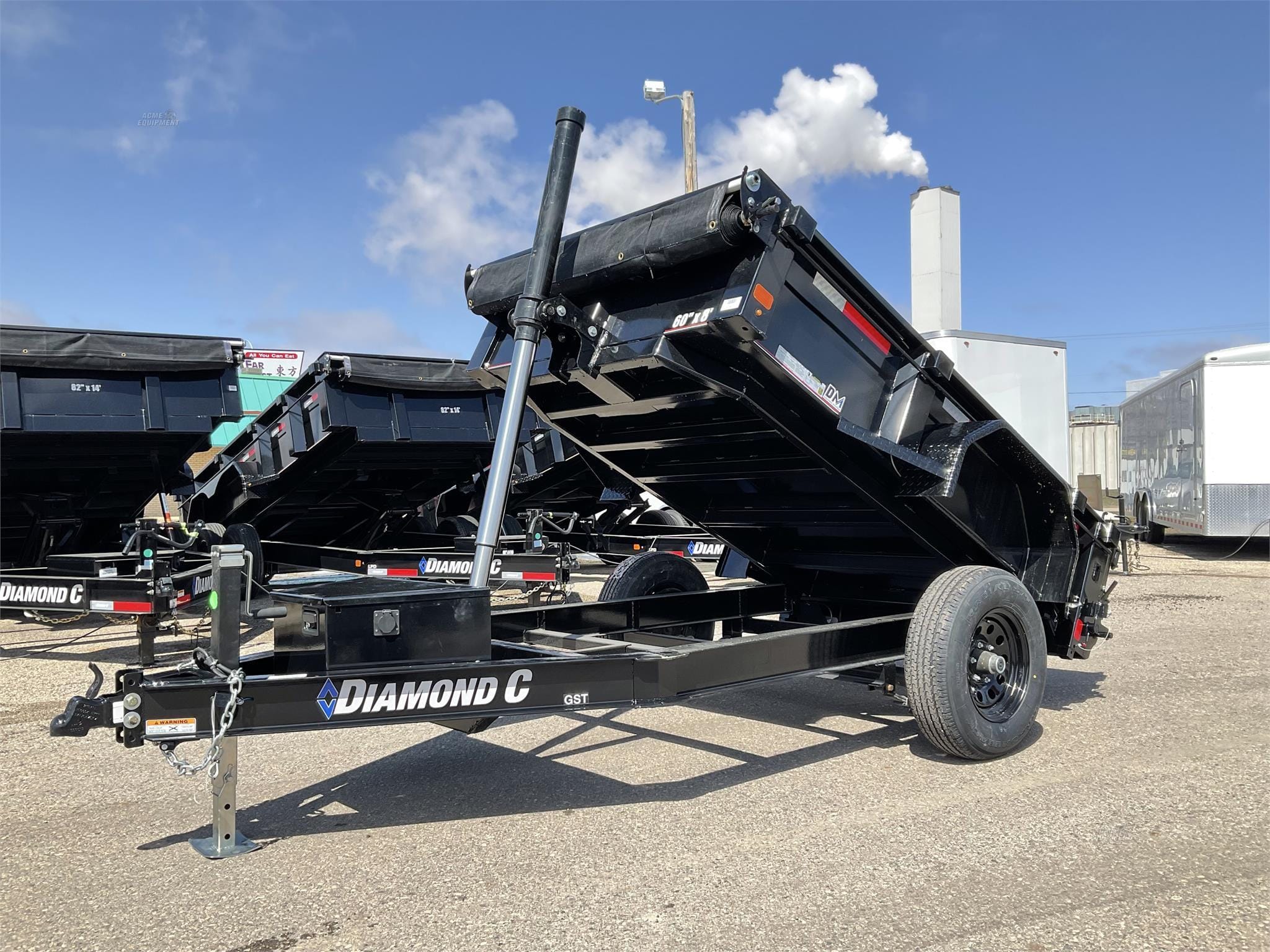 2023 Diamond C GST Equipment Image0