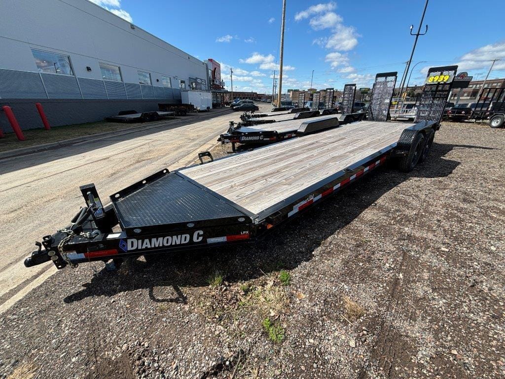 2023 Diamond C LPX Equipment Image0