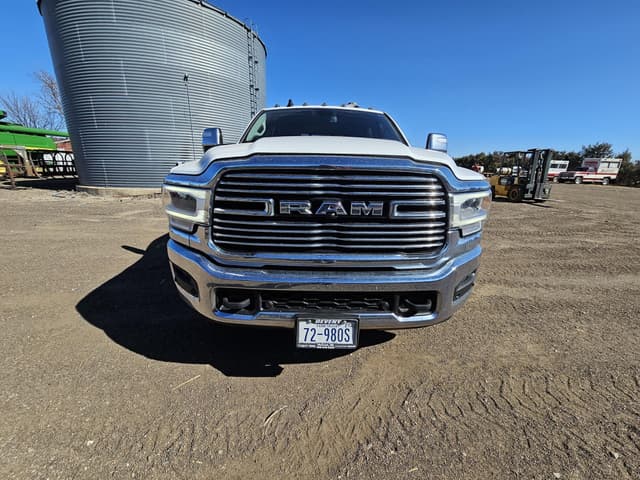 Image of Dodge Ram 2500 equipment image 1