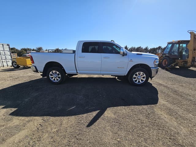 Image of Dodge Ram 2500 equipment image 4