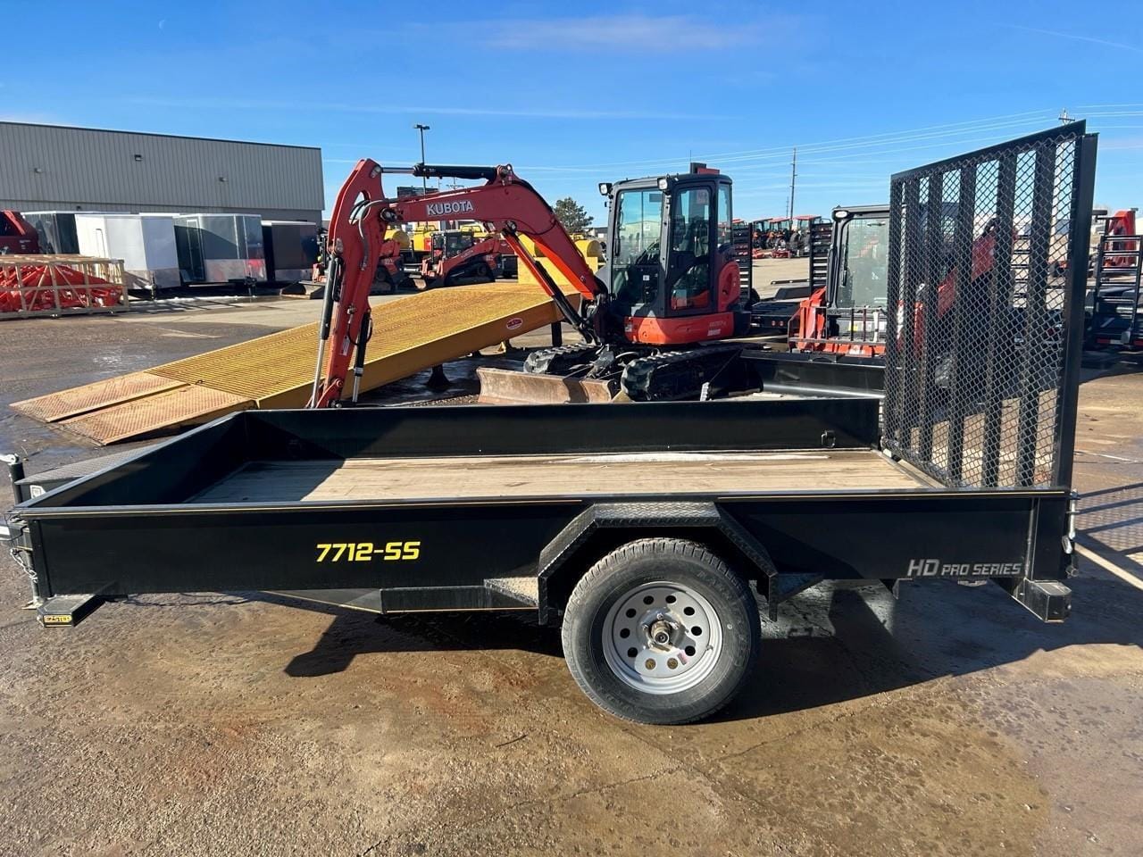 2023 Doolittle 7712-SS Equipment Image0