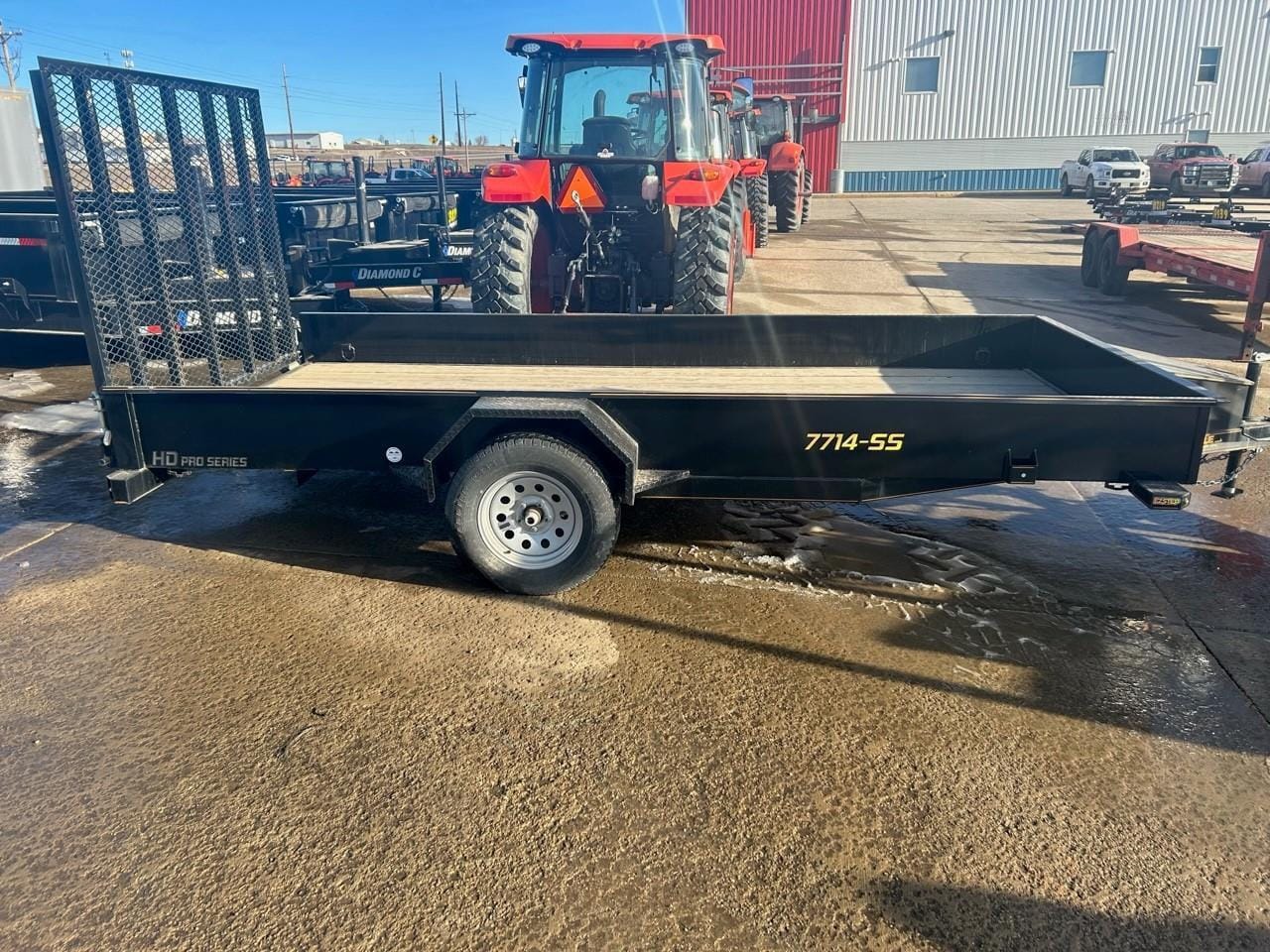 2023 Doolittle 7714-SS Equipment Image0