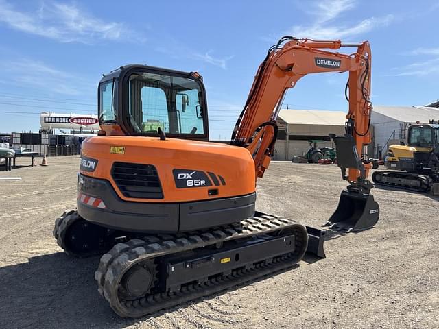 Image of  Doosan DX85R equipment image 2