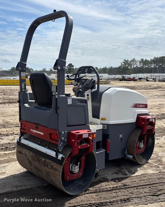 Image of DYNAPAC CC1200VI equipment image 4