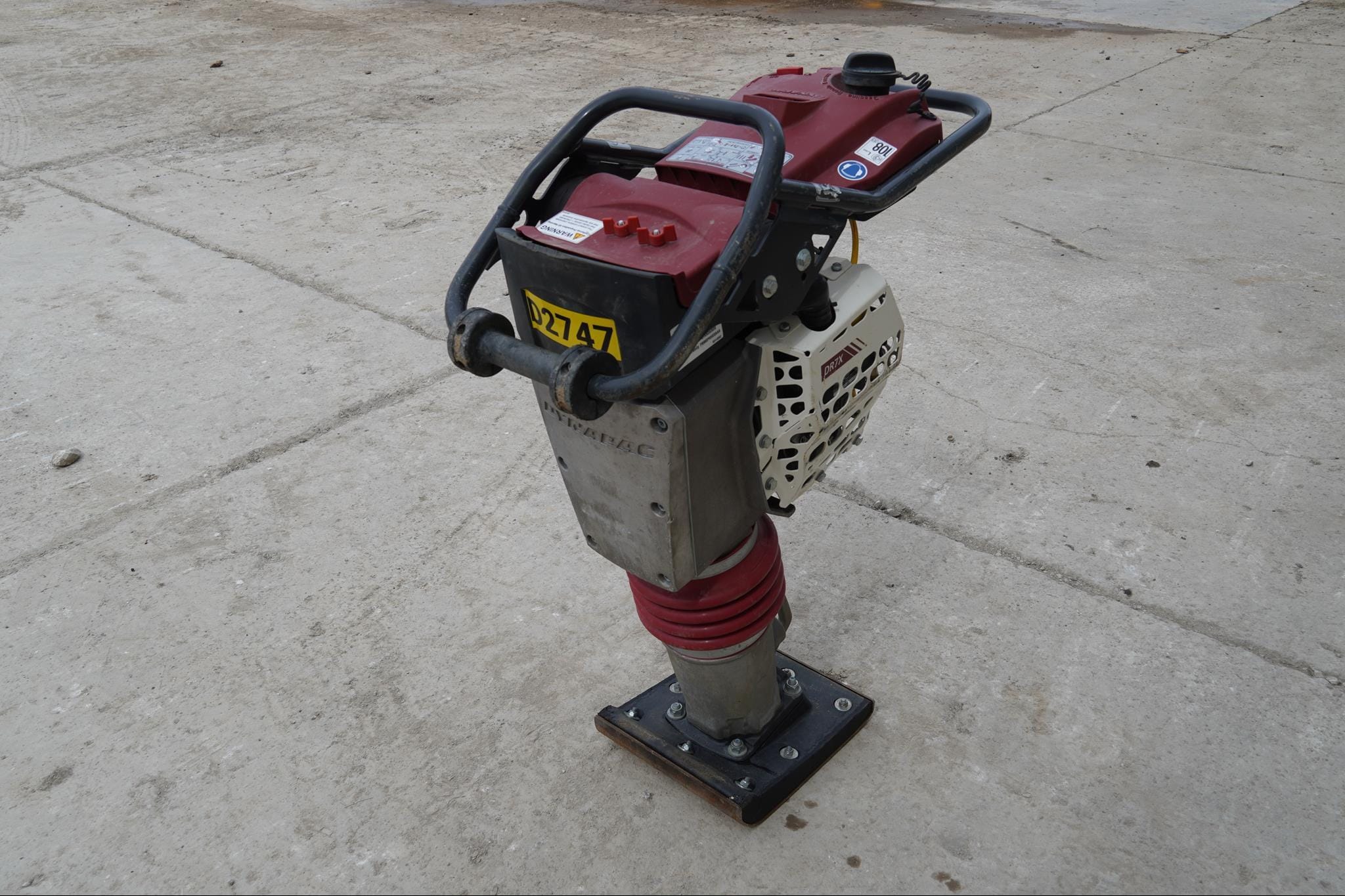 2023 DYNAPAC DR7X Equipment Image0