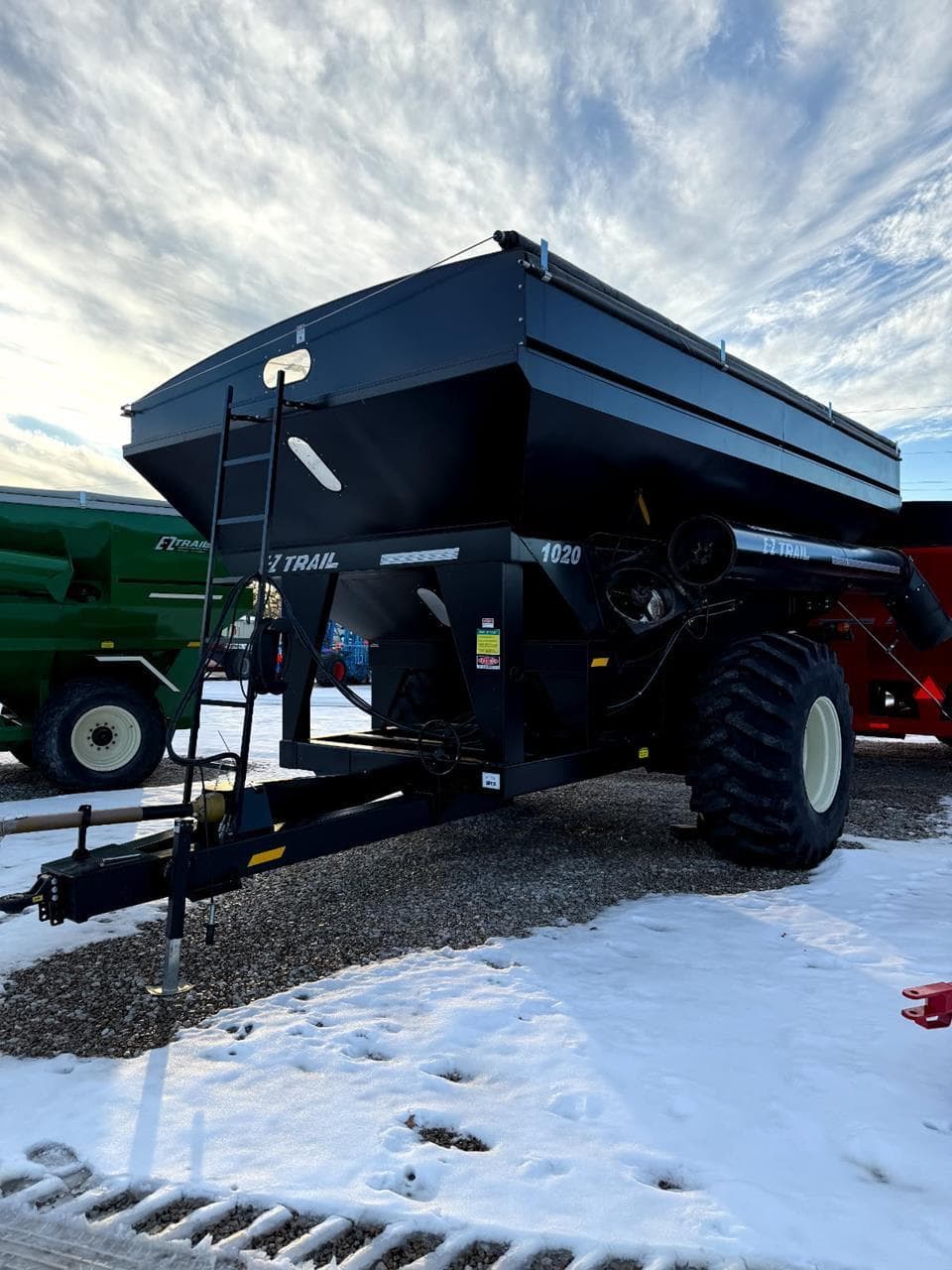 Image of E-Z Trail 1020 Image 1