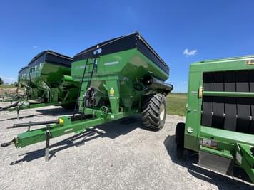 Main image E-Z Trail 870