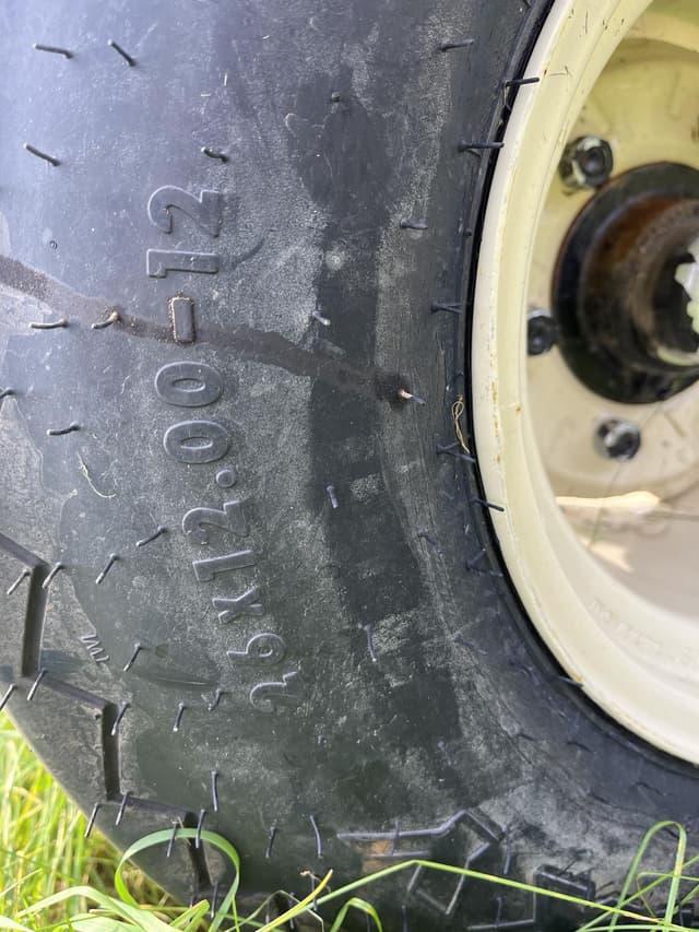 Image of E-Z Trail 880 equipment image 2