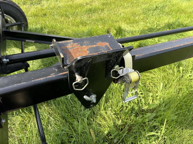 Image of E-Z Trail 880 equipment image 4