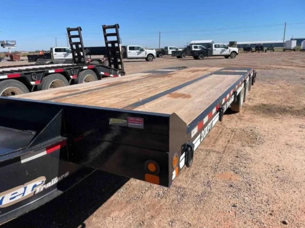 2023 Eager Beaver 20XPT Equipment Image0