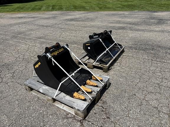 Image of Engcon EC204 equipment image 2