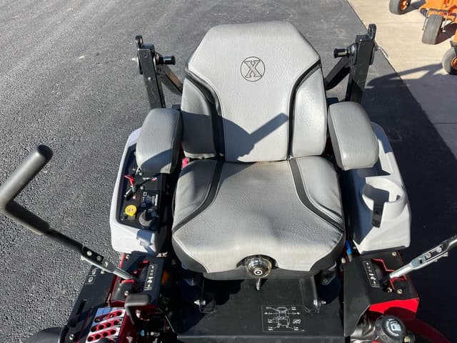 Image of Exmark Lazer Z X-Series equipment image 4