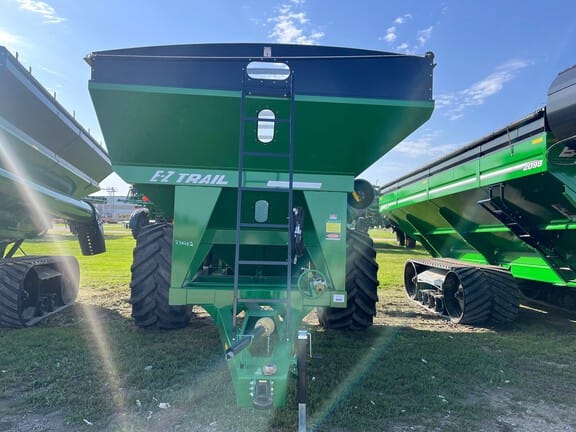 Main image E-Z Trail 1020