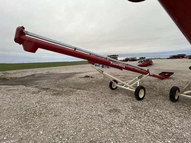 Image of Farm King 1031 equipment image 1