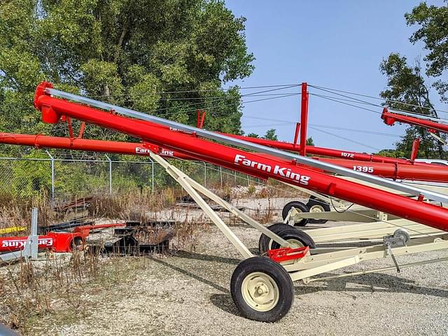 Image of Farm King 1031 equipment image 2