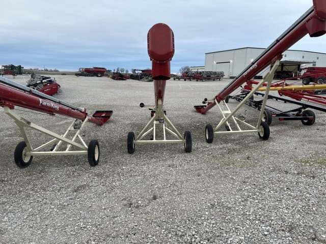 Image of Farm King 1031 equipment image 3