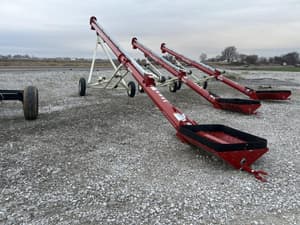 2023 Farm King 1036 Image