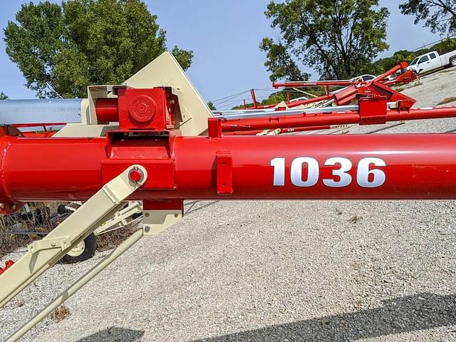Image of Farm King 1036 equipment image 2