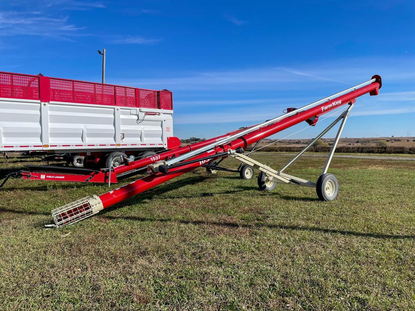 2024 Farm King 1036 Equipment Image0