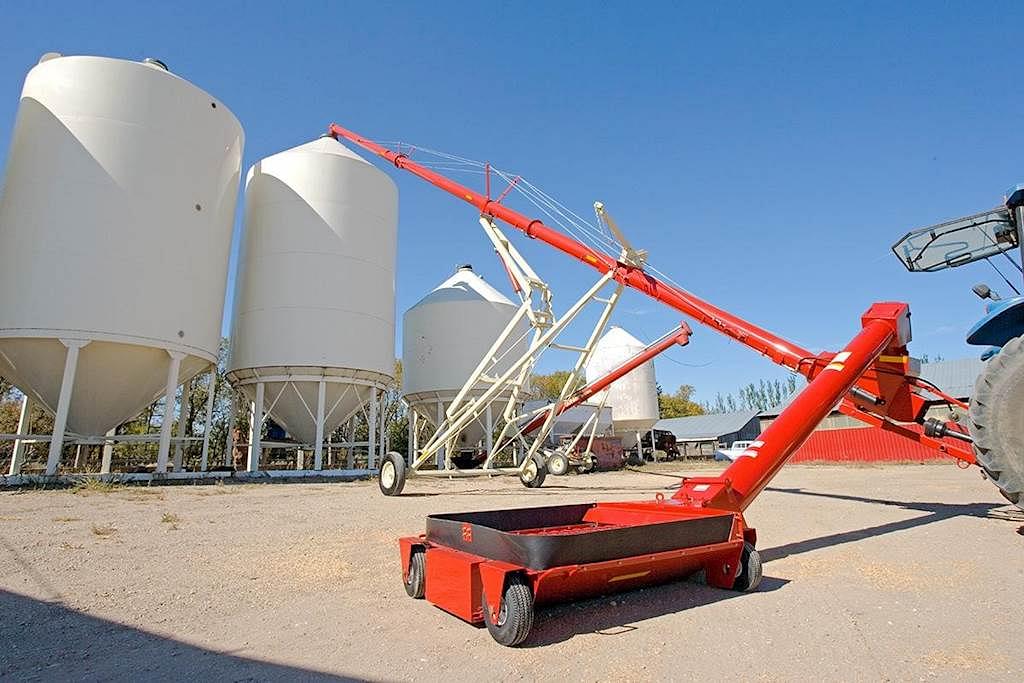 Image of Farm King 1050 Primary image