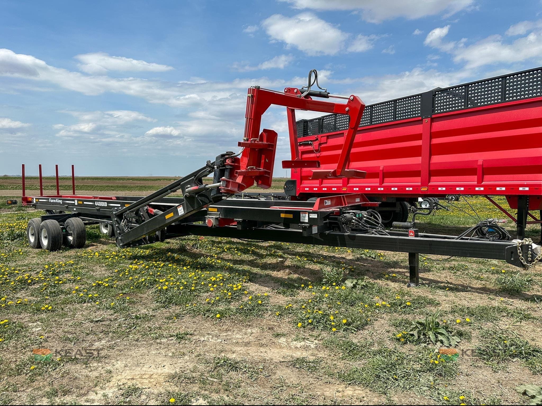 2023 Farm King 4480XD Equipment Image0