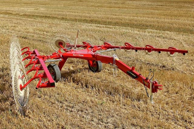Image of Farm King RB12 equipment image 3