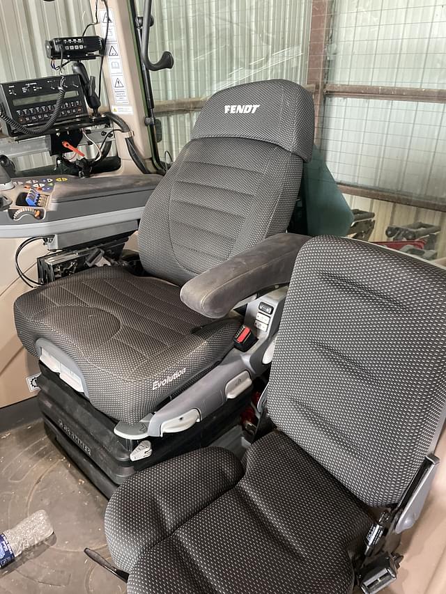 Image of Fendt 1042 Vario equipment image 1