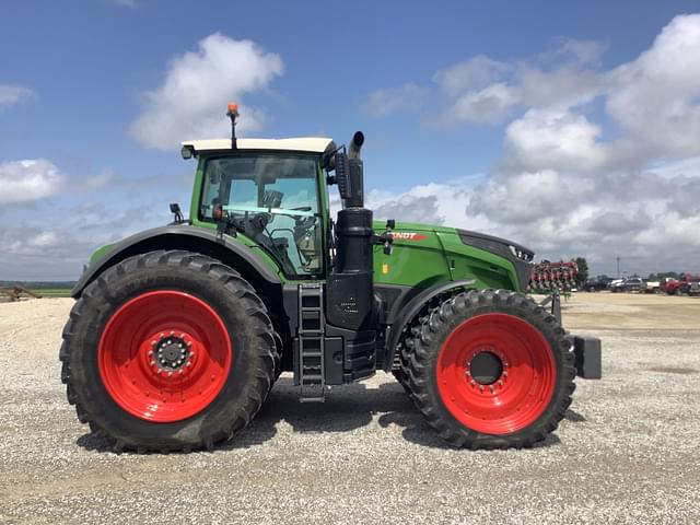 Image of Fendt 1042 Vario equipment image 1