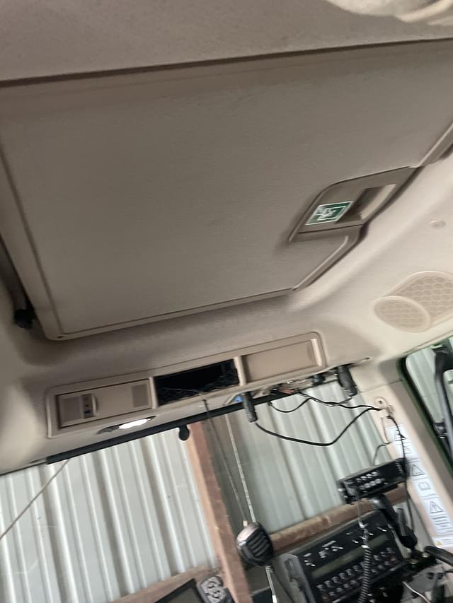 Image of Fendt 1042 Vario equipment image 3