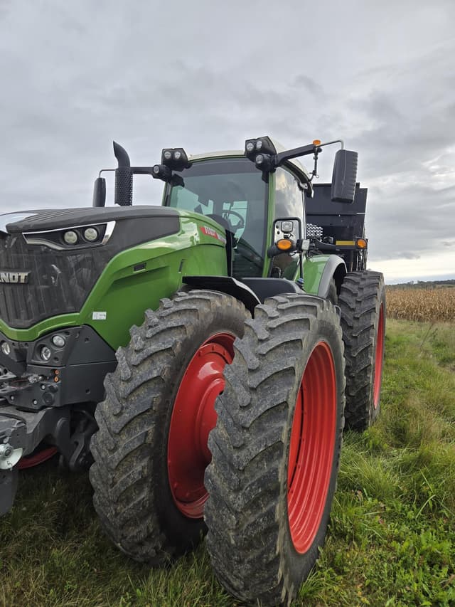 Image of Fendt 1042 Vario equipment image 1