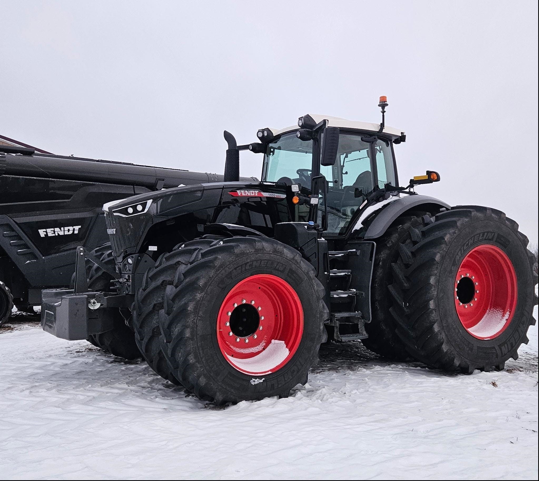 2023 Fendt 1050 Vario Equipment Image0