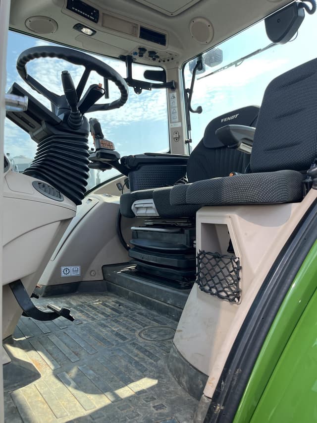 Image of Fendt 514 Vario equipment image 4