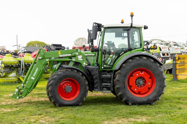 Image of Fendt 516 Vario equipment image 1