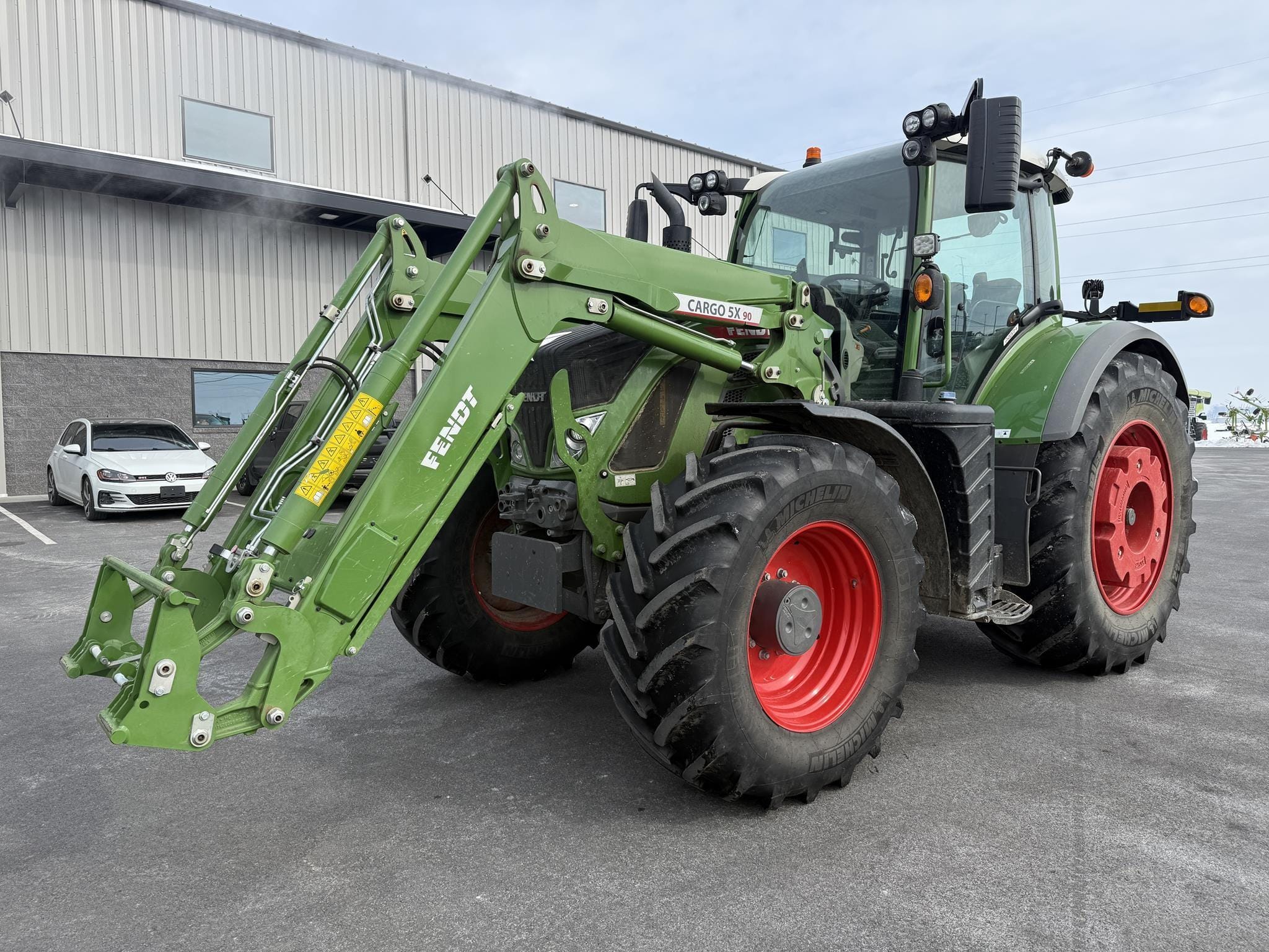 2023 Fendt 718 Vario Equipment Image0