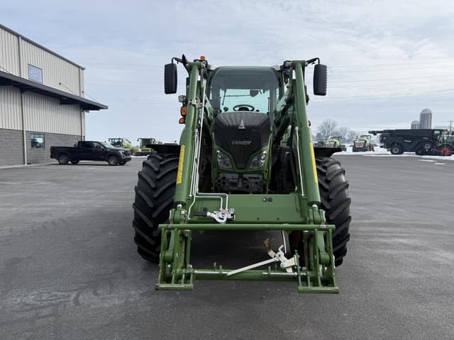 Image of Fendt 718 Vario equipment image 1