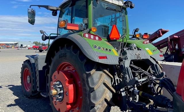 Image of Fendt 718 Vario equipment image 3