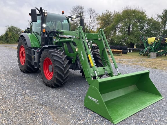 2023 Fendt 724 Vario Equipment Image0