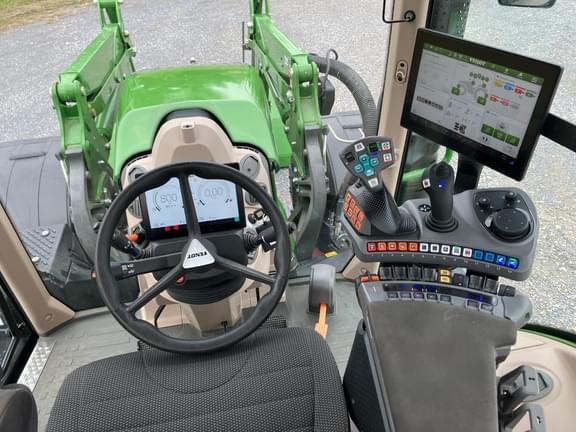 Image of Fendt 724 Vario equipment image 4