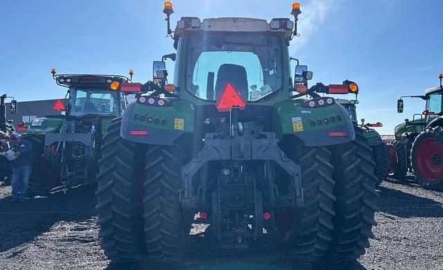 Image of Fendt 724 Vario equipment image 3