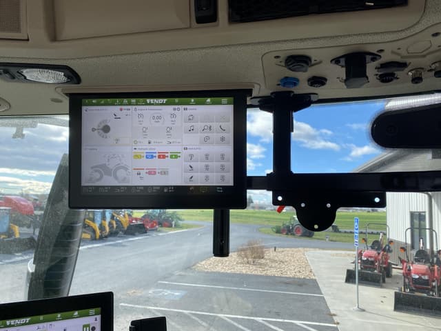 Image of Fendt 724 Vario equipment image 3