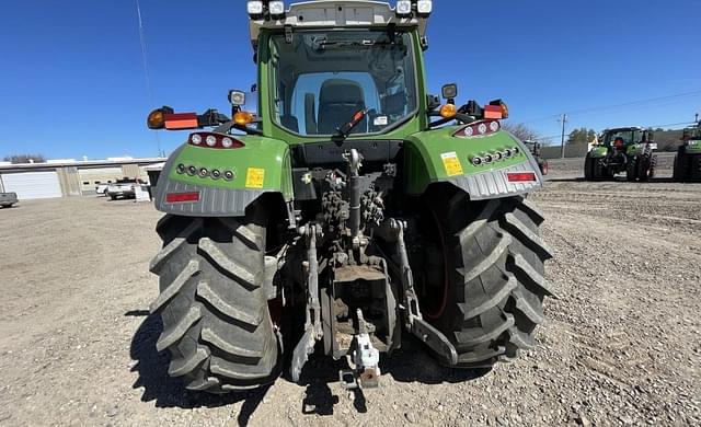 Image of Fendt 724 Vario equipment image 2