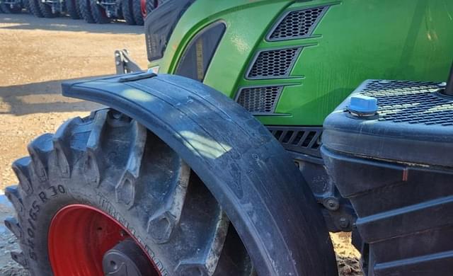 Image of Fendt 724 Vario equipment image 1