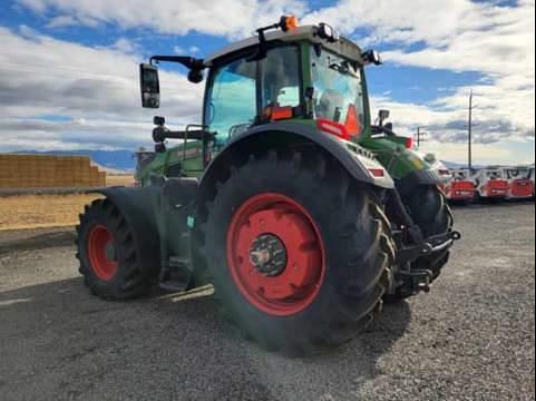 Image of Fendt 724 Vario equipment image 3