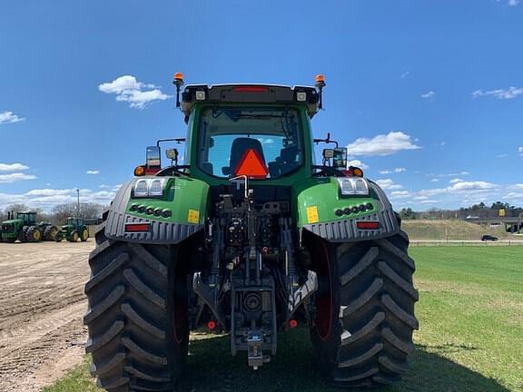 Image of Fendt 933 Vario equipment image 4